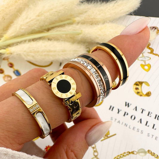 Vergulde roestvrijstalen ring met wit emaille & zirkonia – Waterdicht, Hypoallergeen, Aanslagbestendig