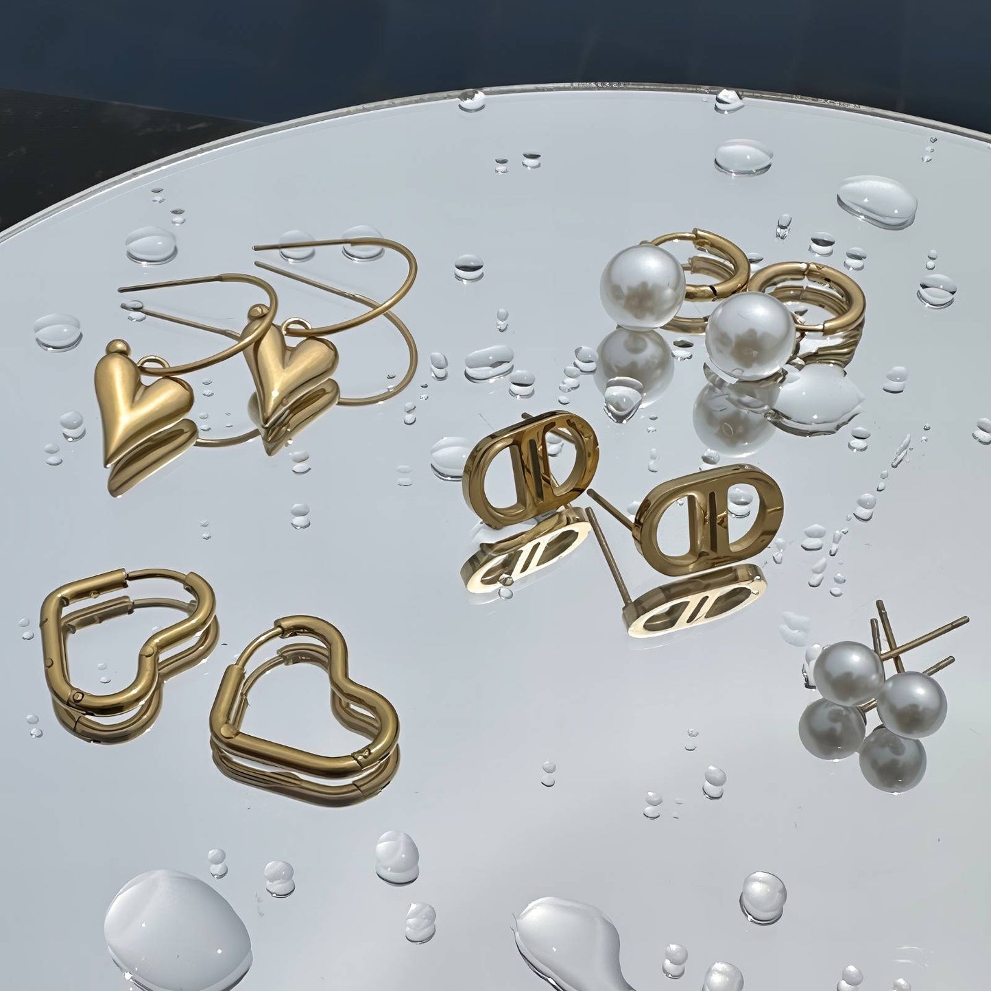 18K Goldplattierte Edelstahl Congo Ohrringe mit Perlenimitation