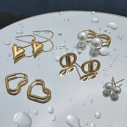 18K Goldplattierte Edelstahl Congo Ohrringe mit Perlenimitation